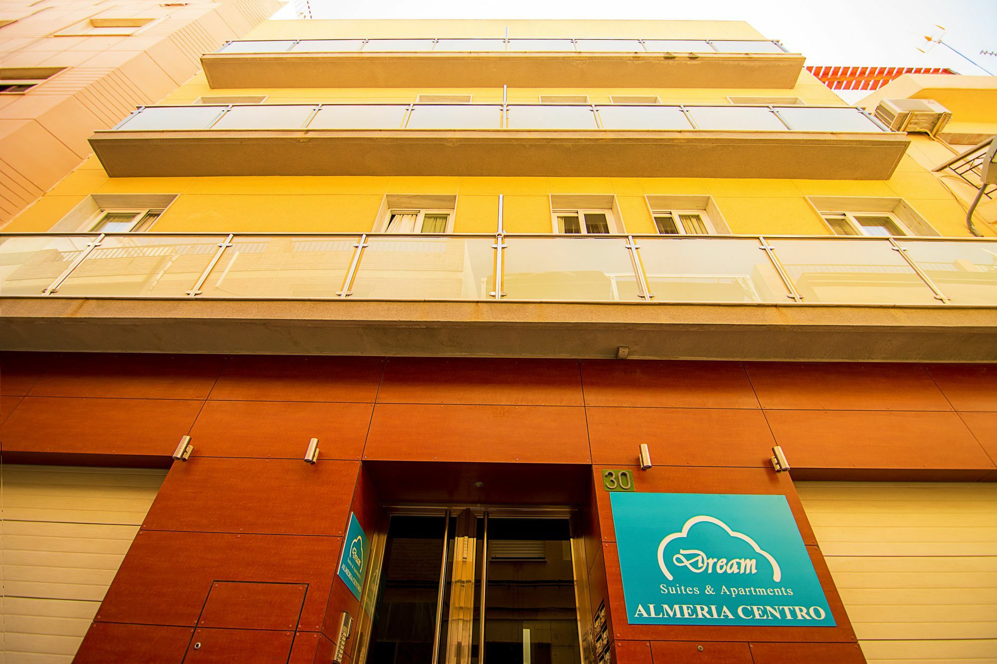 Dream Suites And Apartments Almeria Centro Exterior foto